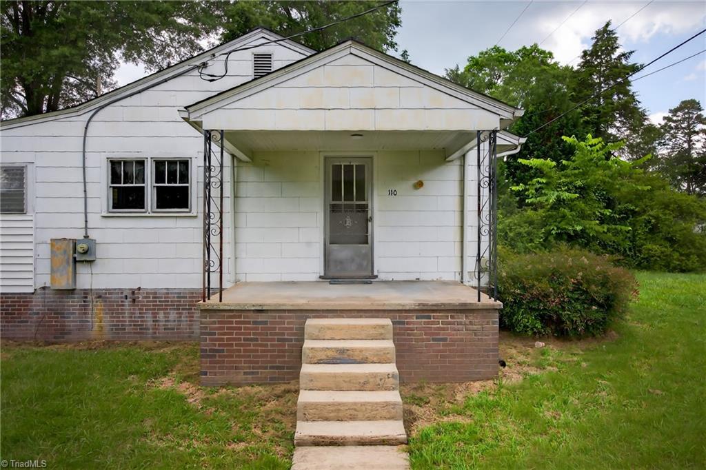 110 Cardinal Road Madison, NC 27025 - Photo 2 of 17