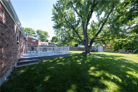 $340,000 | 279 Southward Drive, Coraopolis, PA 15108