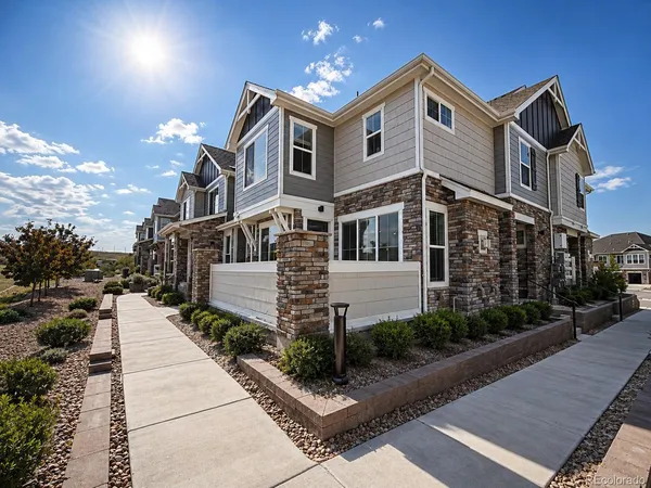 $400,000 | 23588 East Ida Drive, Unit B, Aurora, CO 80016