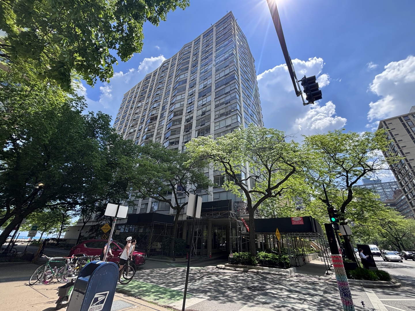 5757 North Sheridan Road, Unit 7D Chicago, IL 60660 - Photo 1 of 20 Gallery Image 1