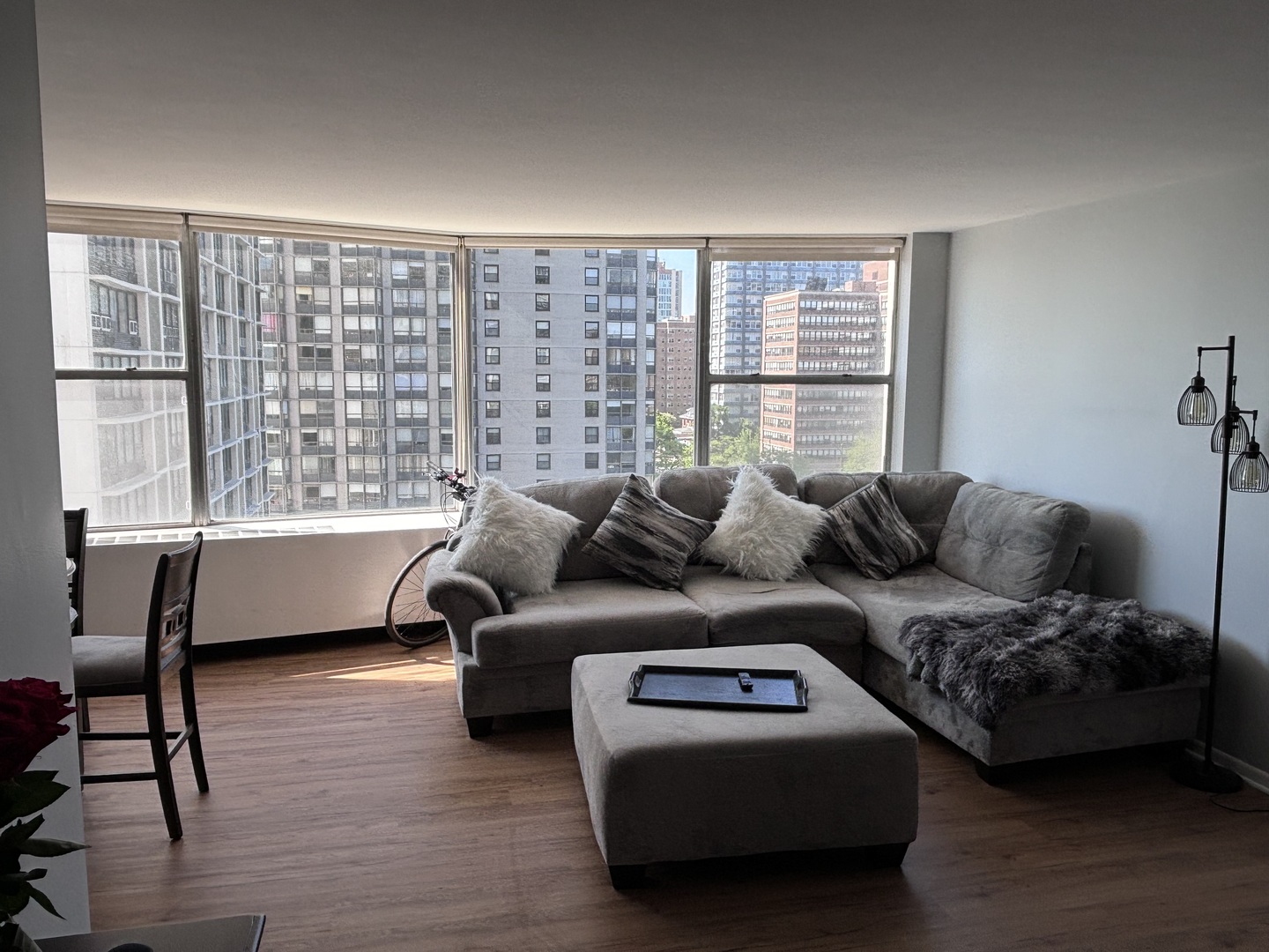 5757 North Sheridan Road, Unit 7D Chicago, IL 60660 - Photo 5 of 20 Gallery Image 5