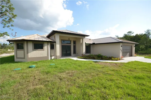 $2,600 | 1234 Bermar Street, Fort Myers, FL 33913