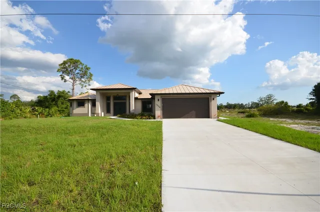 $2,600 | 1234 Bermar Street, Fort Myers, FL 33913