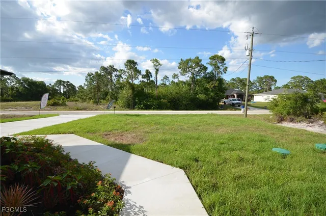 $2,600 | 1234 Bermar Street, Fort Myers, FL 33913