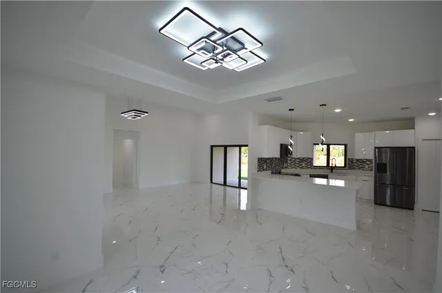 $2,600 | 1234 Bermar Street, Fort Myers, FL 33913