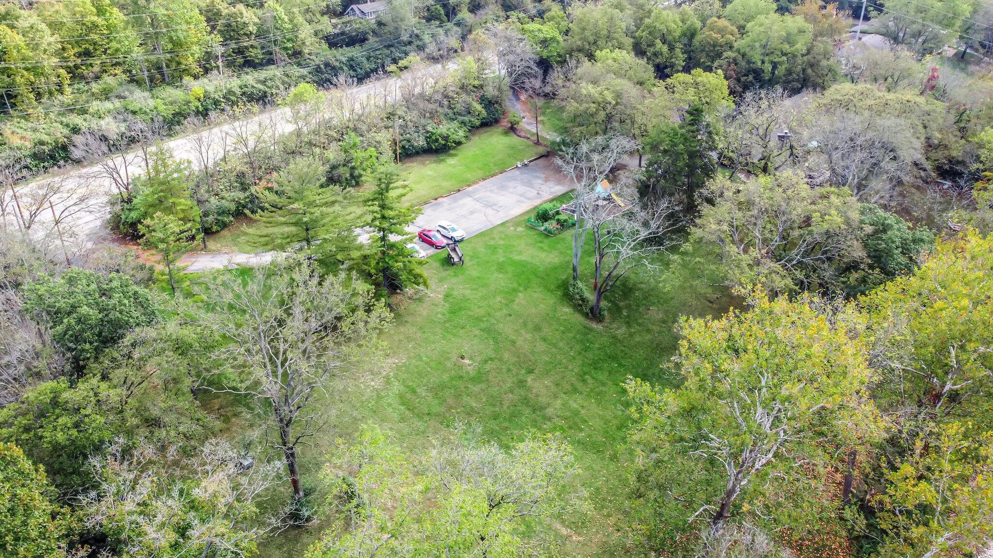 7845 Riverside Drive Dublin, OH 43016 - Photo 4 of 17 12-web-or-mls-7827-riverside-dr