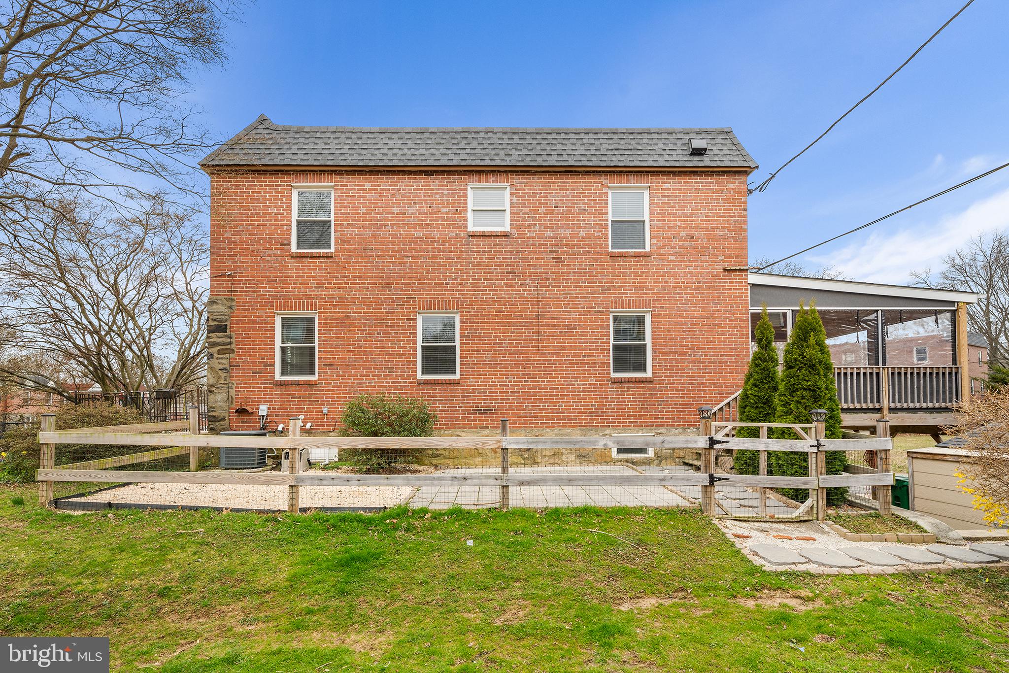 14 West Ridge Road Media, PA 19063 - Photo 27 of 33 Side Fenced-In Yard