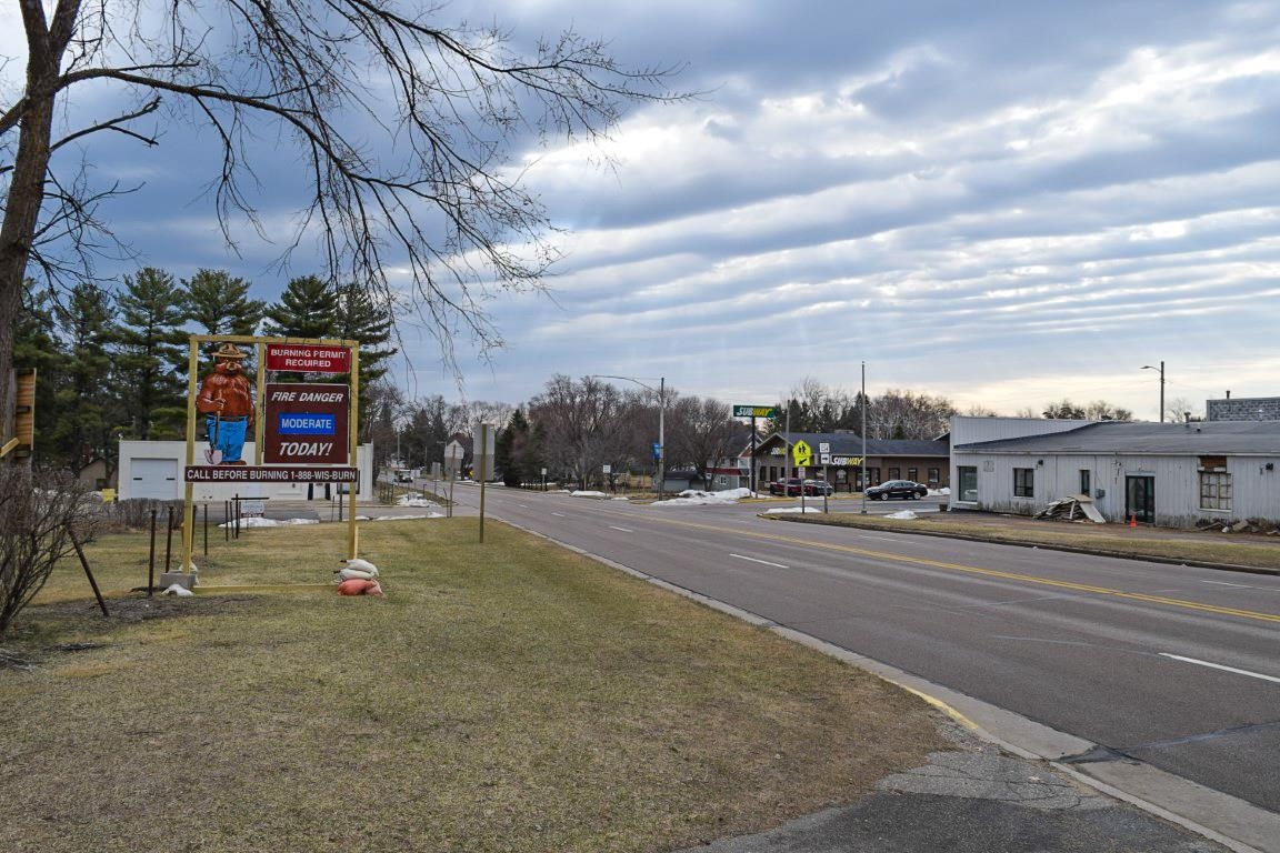255 North Front Street Coloma, WI 54930 - Photo 14 of 35