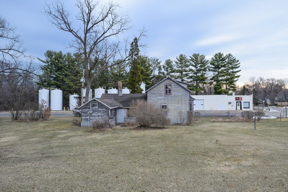 255 North Front Street Coloma, WI 54930 - Photo 7 of 35
