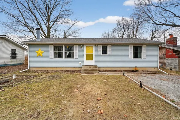 $210,000 | 9857 North Skyline Drive, Syracuse, IN 46567