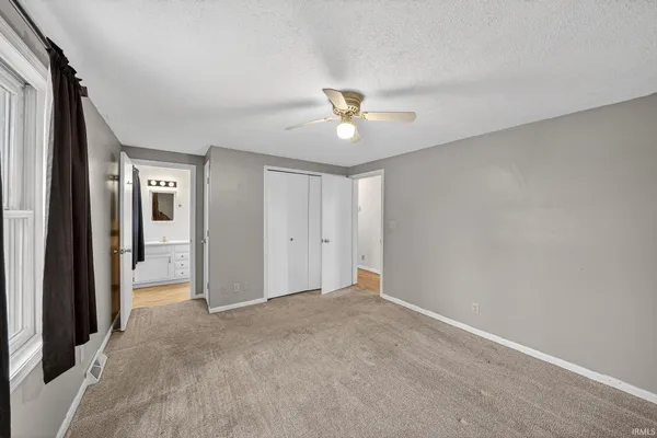 $200,000 | 9857 North Skyline Drive, Syracuse, IN 46567