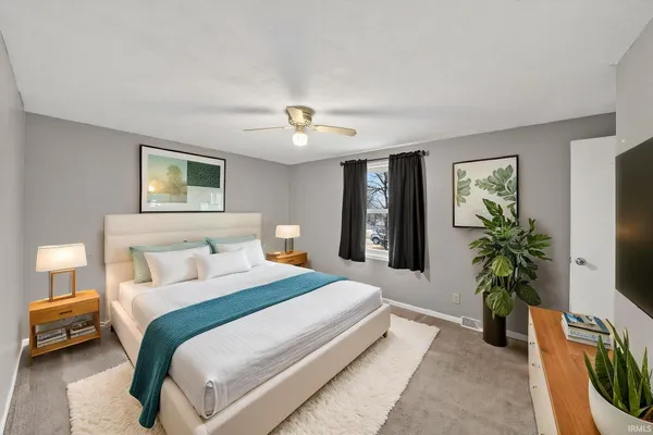 $200,000 | 9857 North Skyline Drive, Syracuse, IN 46567