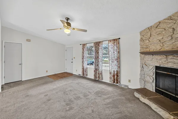 $200,000 | 9857 North Skyline Drive, Syracuse, IN 46567