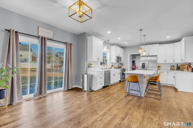 $539,900 | 40 Wiegert Way, Bristol, CT 06010