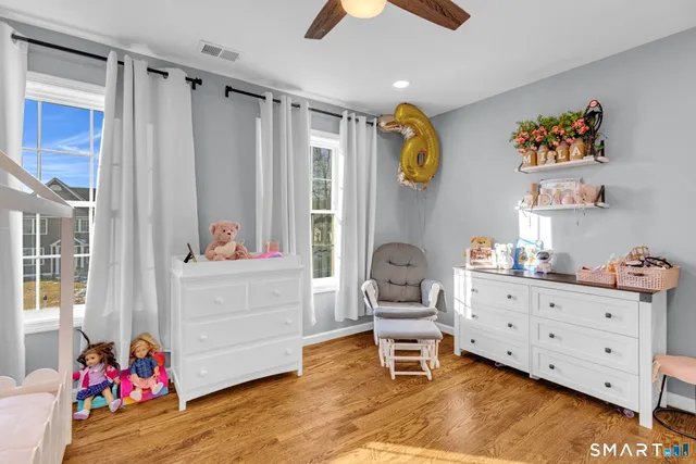 $539,900 | 40 Wiegert Way, Bristol, CT 06010