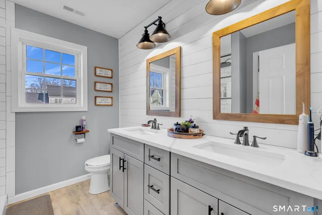 $539,900 | 40 Wiegert Way, Bristol, CT 06010