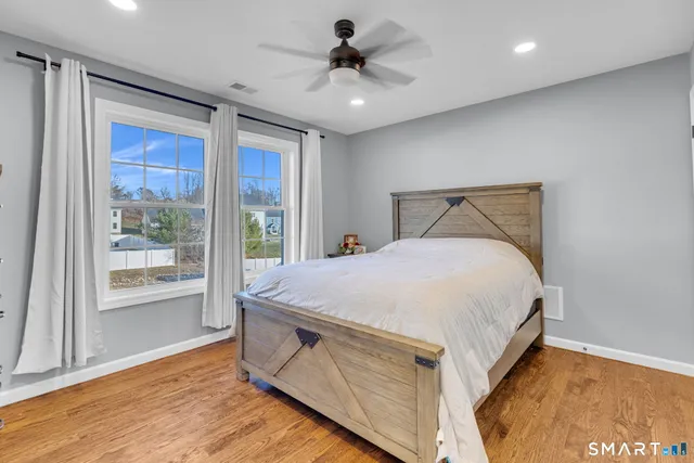 $539,900 | 40 Wiegert Way, Bristol, CT 06010