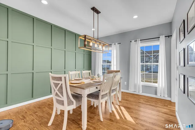 $539,900 | 40 Wiegert Way, Bristol, CT 06010