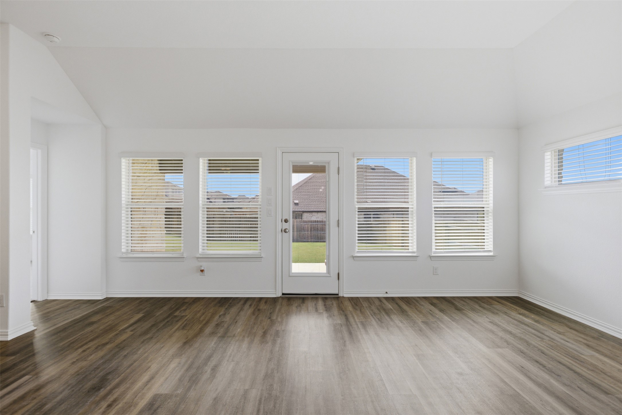 1509 Ridge Runner Drive Georgetown, TX 78628 - Photo 17 of 37