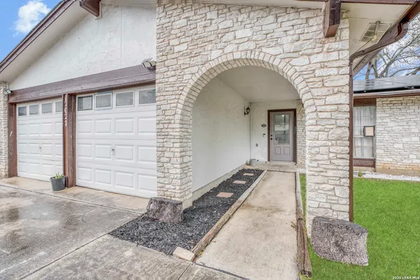 $220,000 | 12027 Wilderness Trail, Live Oak, TX 78233