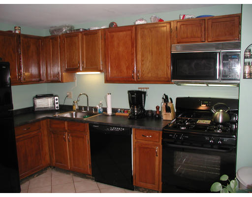 88 D Roper Street, Unit D Lowell, MA 01852 - Photo 3 of 7 Gallery Image 3