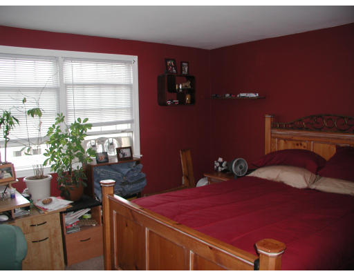 88 D Roper Street, Unit D Lowell, MA 01852 - Photo 5 of 7 Gallery Image 5