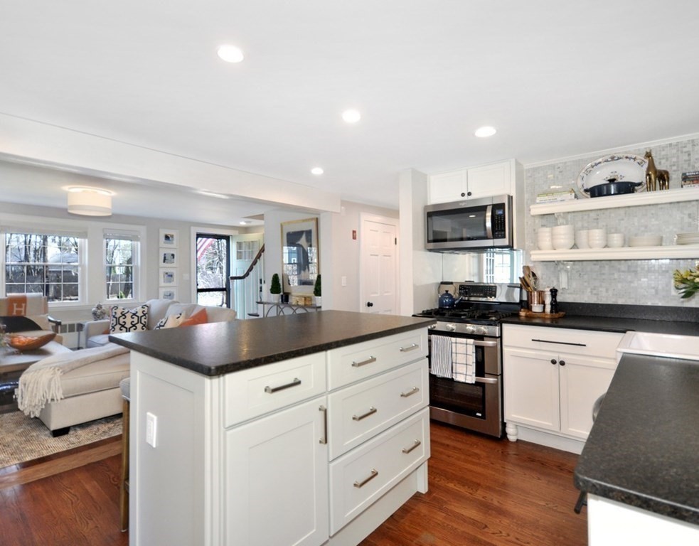 478 Sudbury Road Concord, MA 01742 - Photo 9 of 37 Gallery Image 9