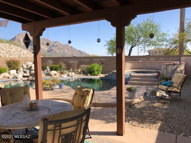 11216 North Sawtooth Road Oro Valley, AZ 85737 - Photo 2 of 28 Gallery Image 2