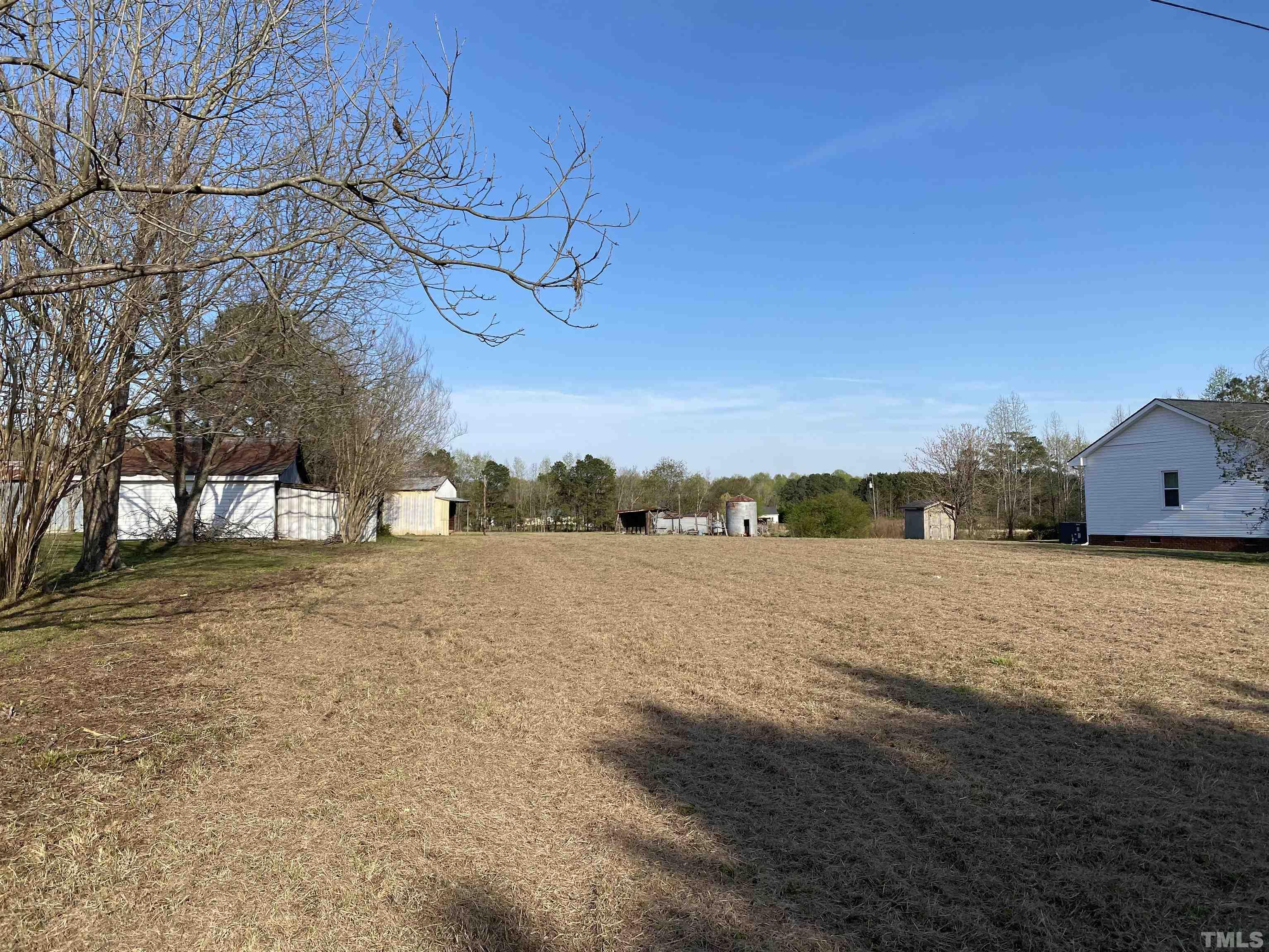 569 Smith Road Smithfield, NC 27577 - Photo 20 of 46 Gallery Image 20