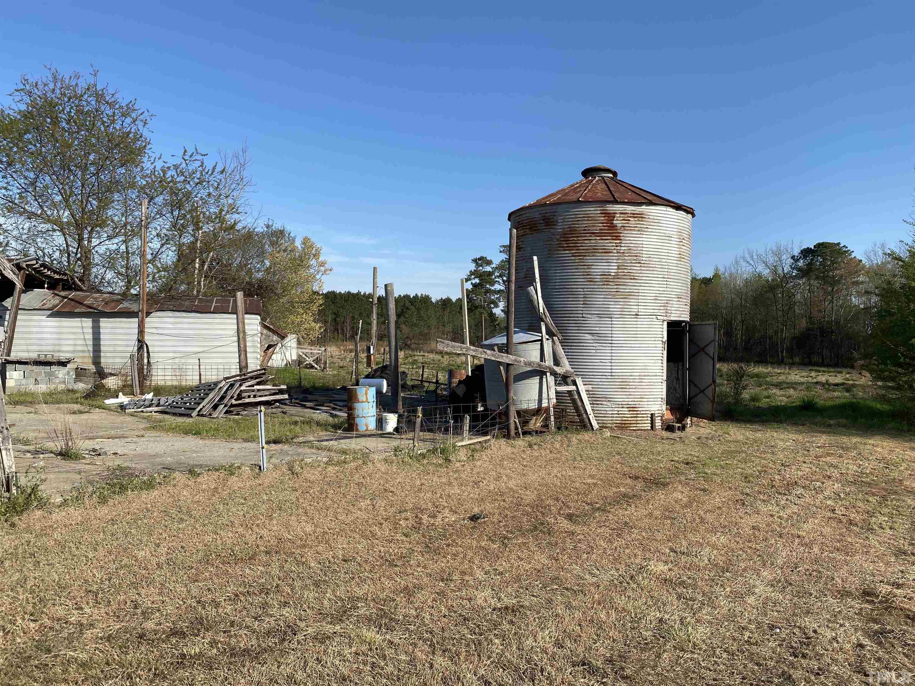 569 Smith Road Smithfield, NC 27577 - Photo 33 of 46 Gallery Image 33