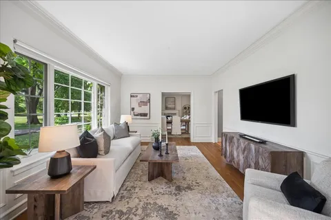 $1,650,000 | 1372 Sunview Lane, Winnetka, IL 60093