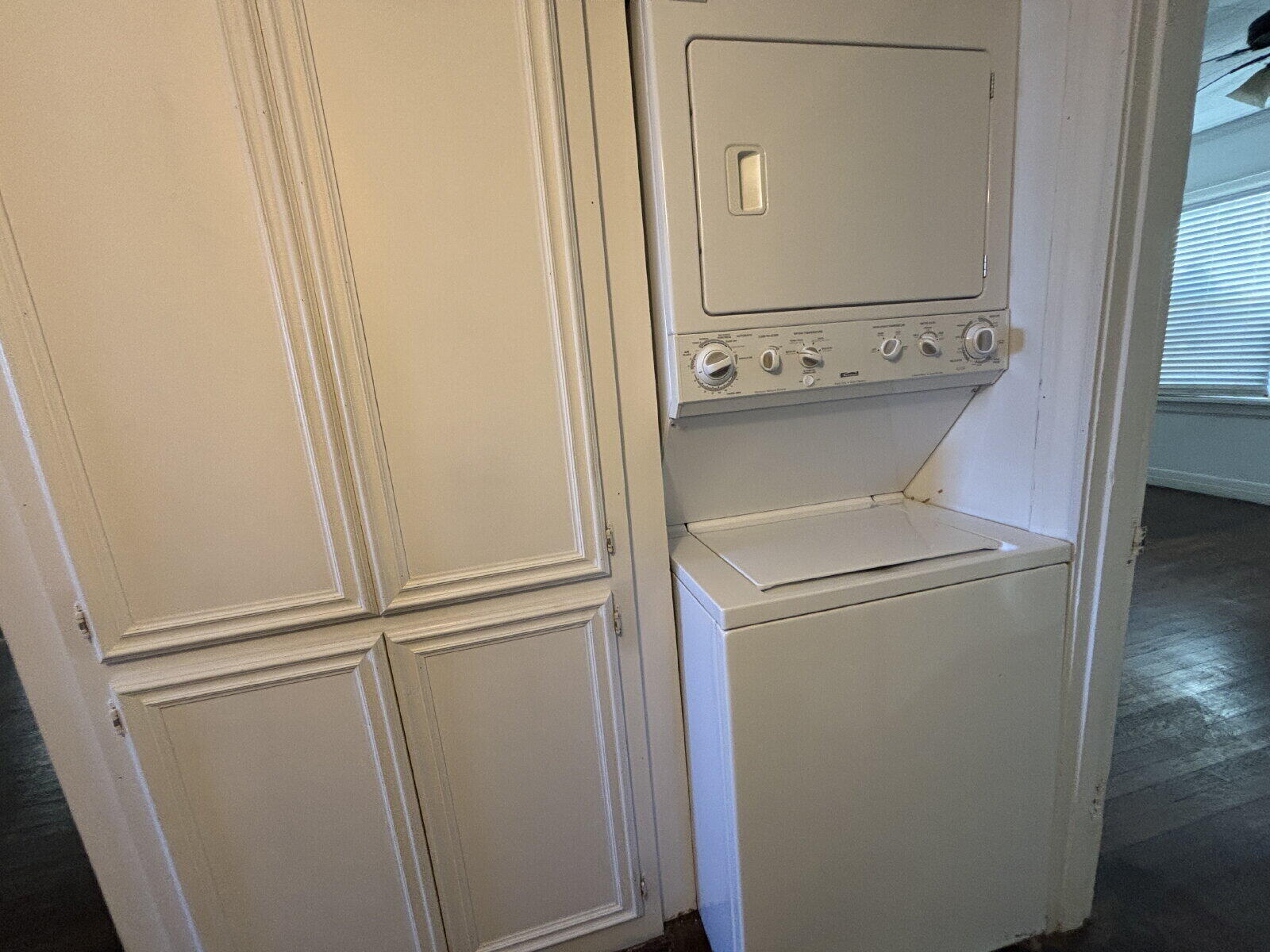 2318 20th Street Lubbock, TX 79411 - Photo 7 of 10 a utility room with dryer and washer