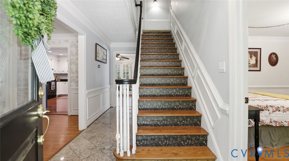 10716 Chalkley Road Richmond, VA 23237 - Photo 9 of 46 a view of entryway