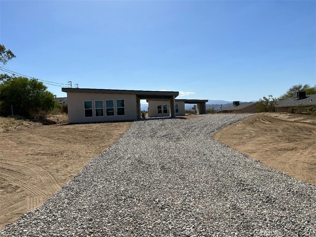 7374 Olympic Road Joshua Tree, CA 92252 - Photo 2 of 27