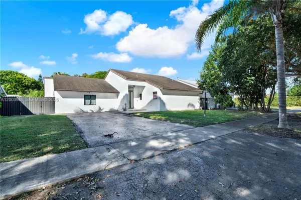 $830,000 | 12221 Southwest 93rd Street, Miami, FL 33186