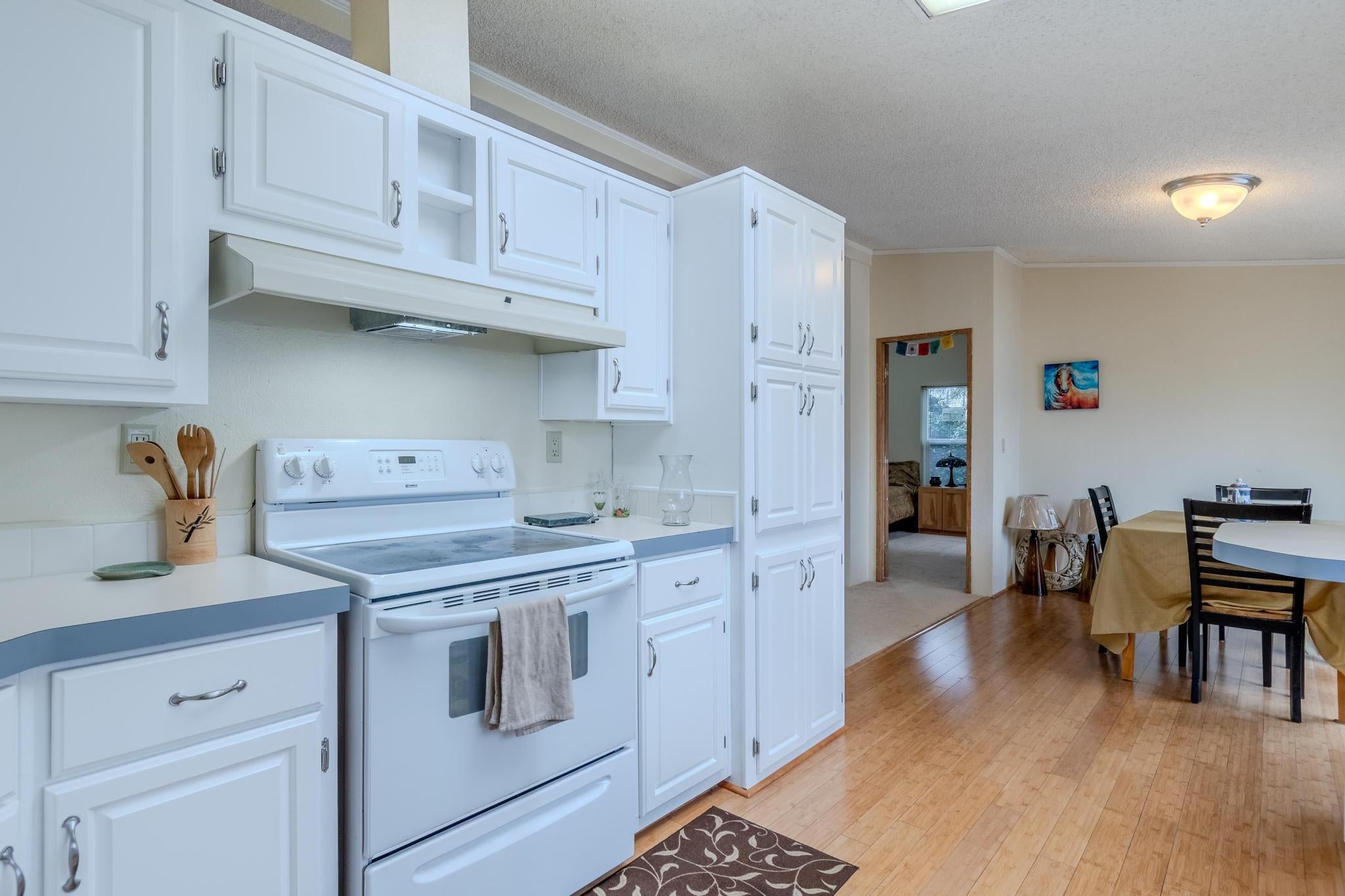939 South Valley View Road, Unit 19 Ashland, OR 97520 - Photo 10 of 26 Bamboo floors