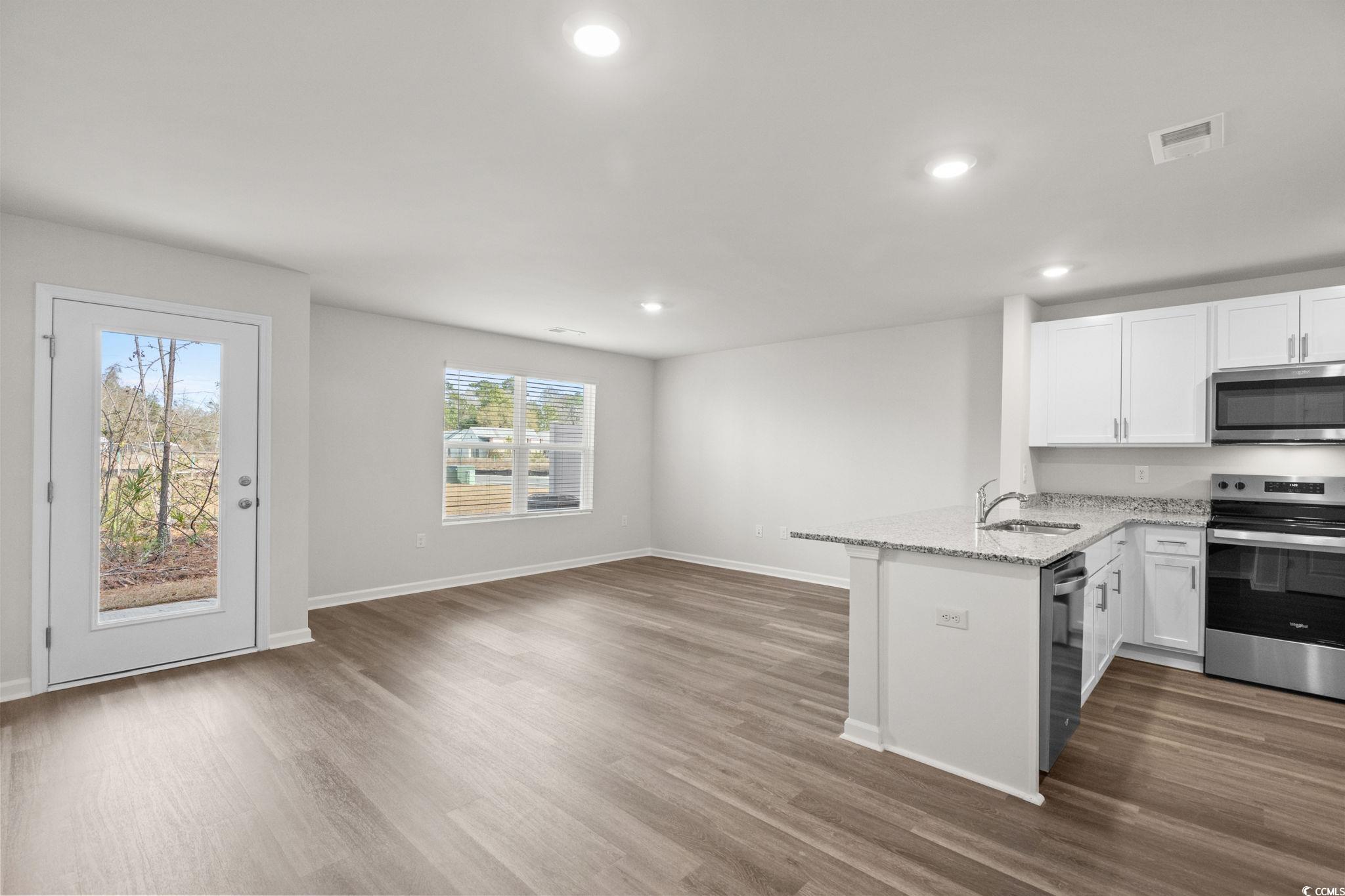 608 Golden Resin Road Conway, SC 29526 - Photo 11 of 40