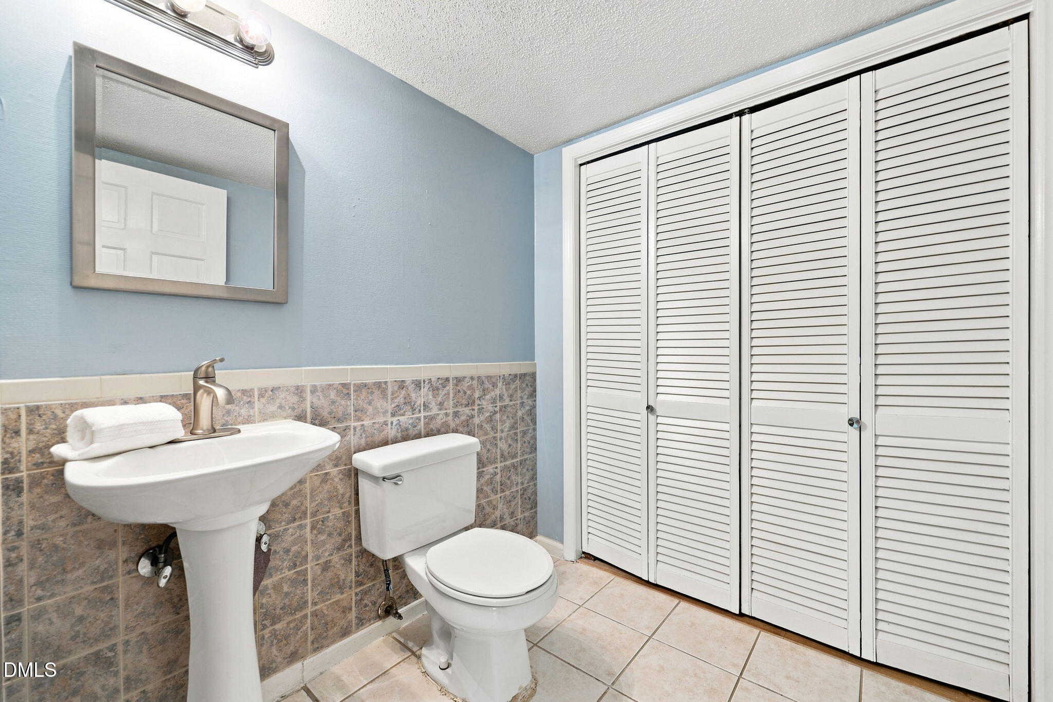 4904 Brookhurst Place Raleigh, NC 27609 - Photo 25 of 63 24-web-or-mls-IMG_5415