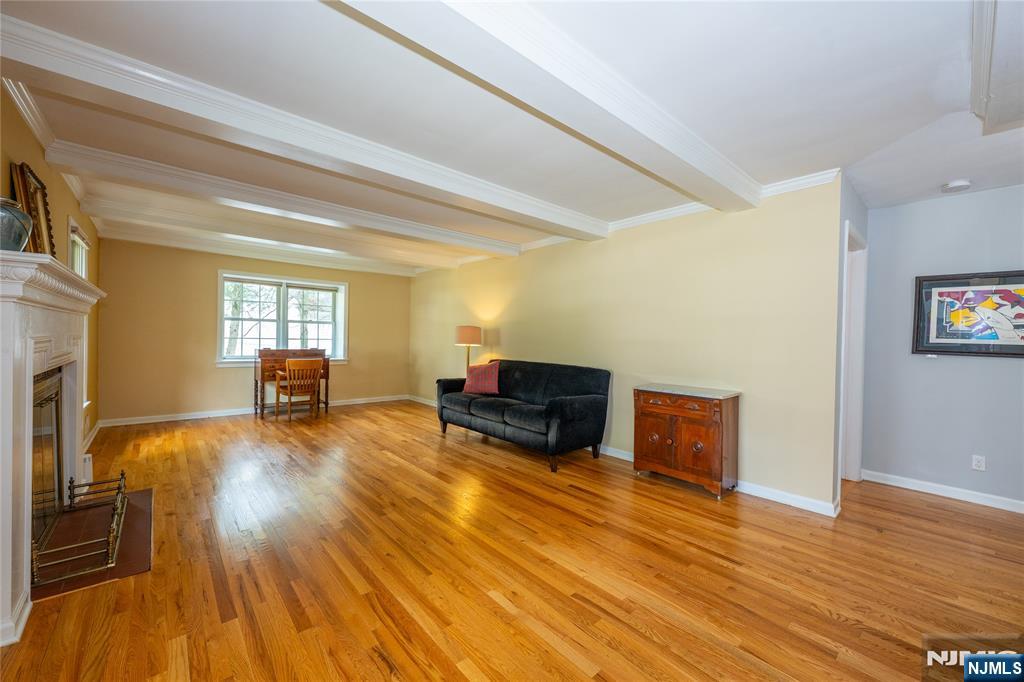 15 Congress Road Emerson, NJ 07630 - Photo 2 of 48