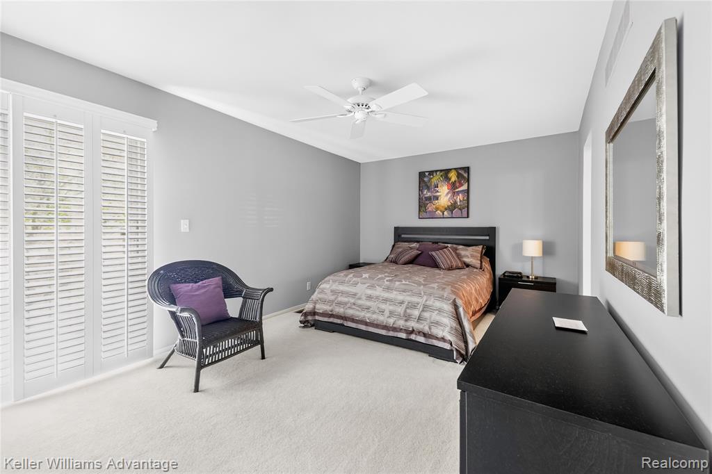 39478 Country Lane Novi, MI 48375 - Photo 22 of 38