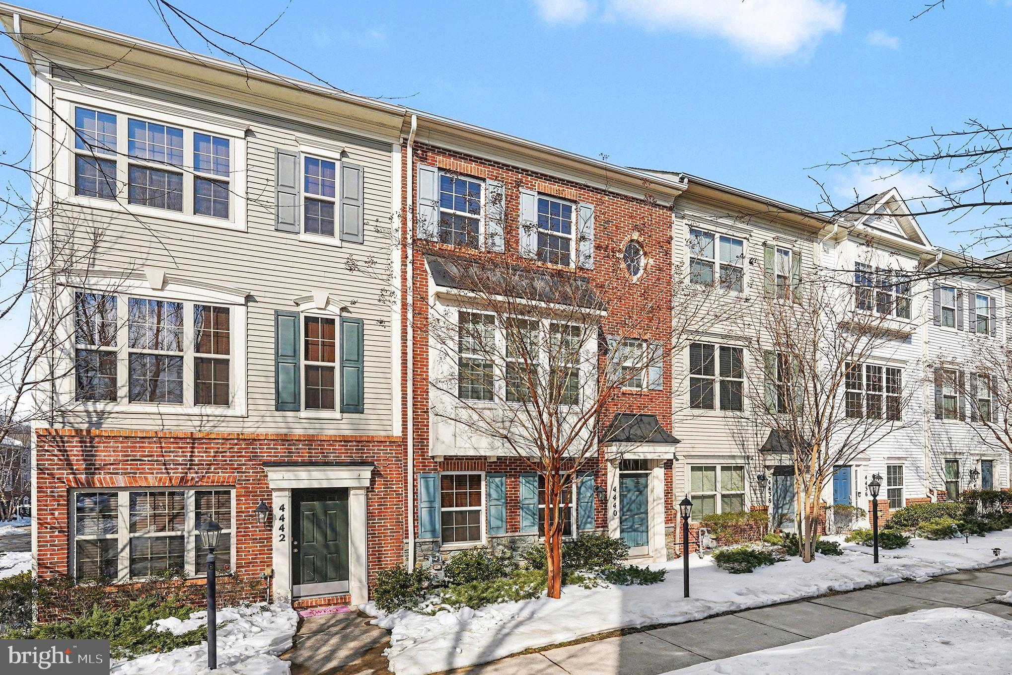 4440 Potomac Highlands Circle Triangle, VA 22172 - Photo 2 of 12 front view of a building