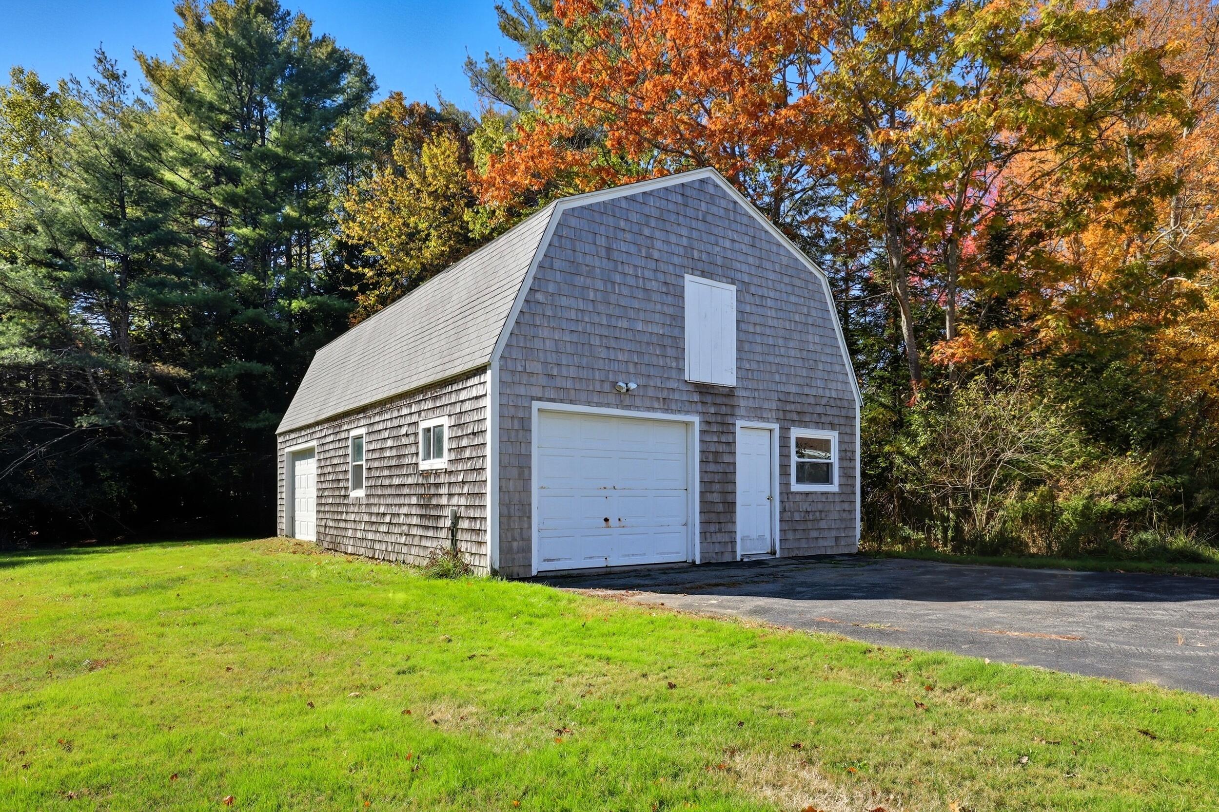 12 Malcolm Road York, ME 03909 - Photo 9 of 51 38_on the mark-et_107