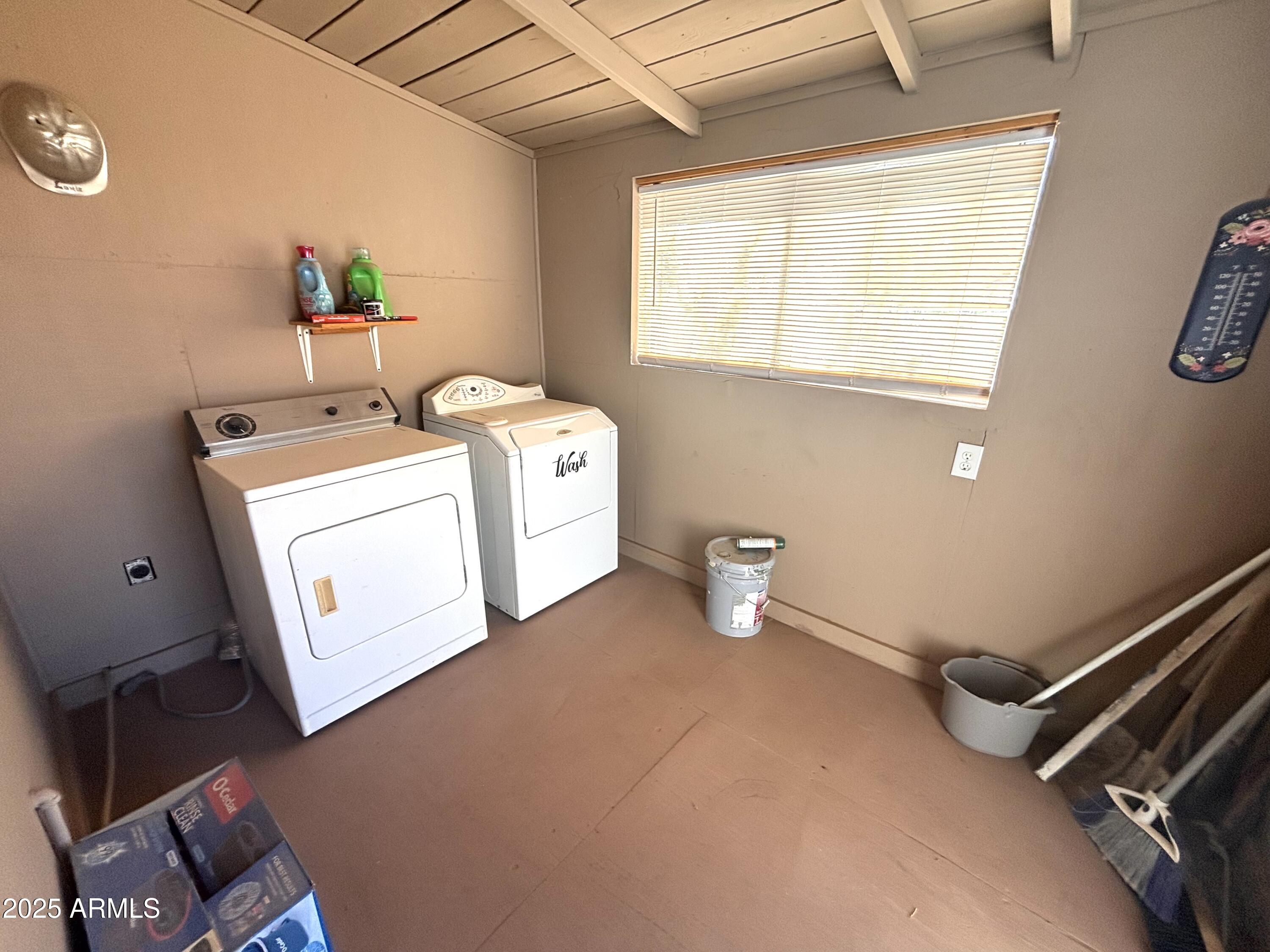 1540 North Jefferson Avenue Ajo, AZ 85321 - Photo 13 of 14 a utility room with dryer and washer