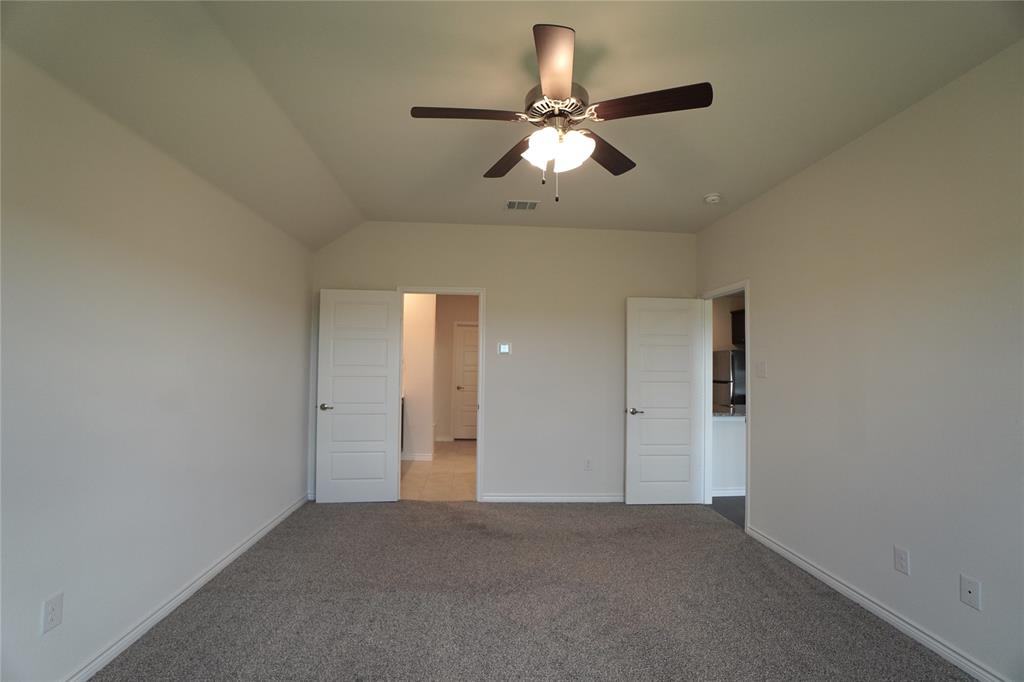 476 Declaration Way Fate, TX 75189 - Photo 15 of 28 Gallery Image 15