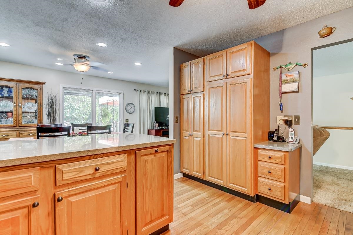 2436 Arrowhead Drive Springfield, IL 62702 - Photo 13 of 40