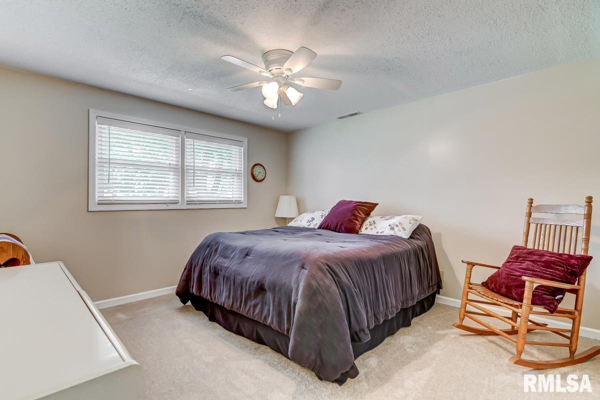 2436 Arrowhead Drive Springfield, IL 62702 - Photo 30 of 40