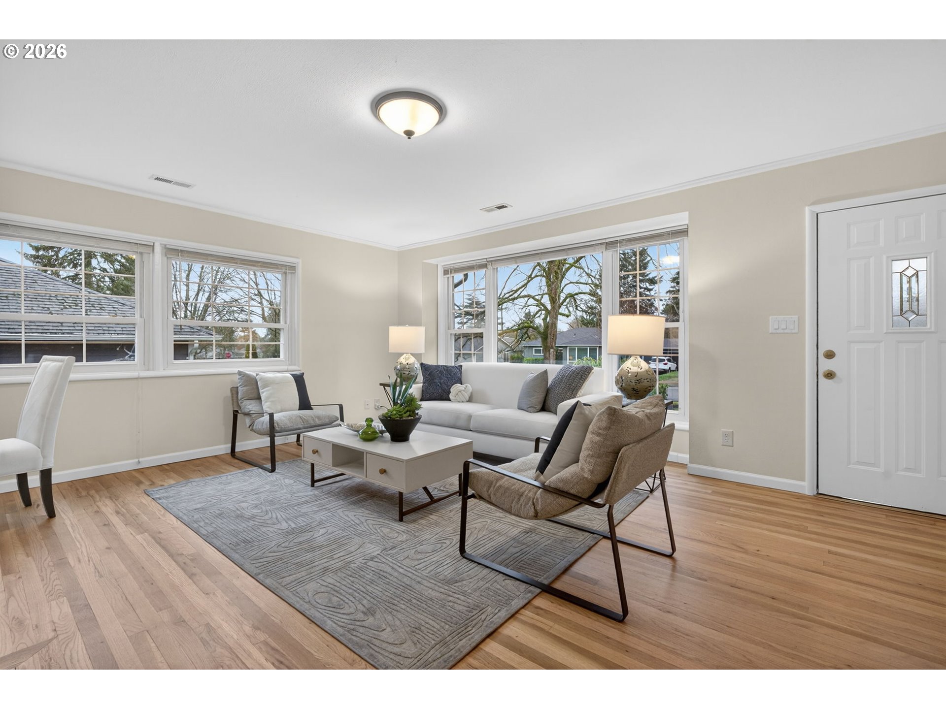 2940 Southwest 121st Avenue Beaverton, OR 97005 - Photo 4 of 46 Living Room
