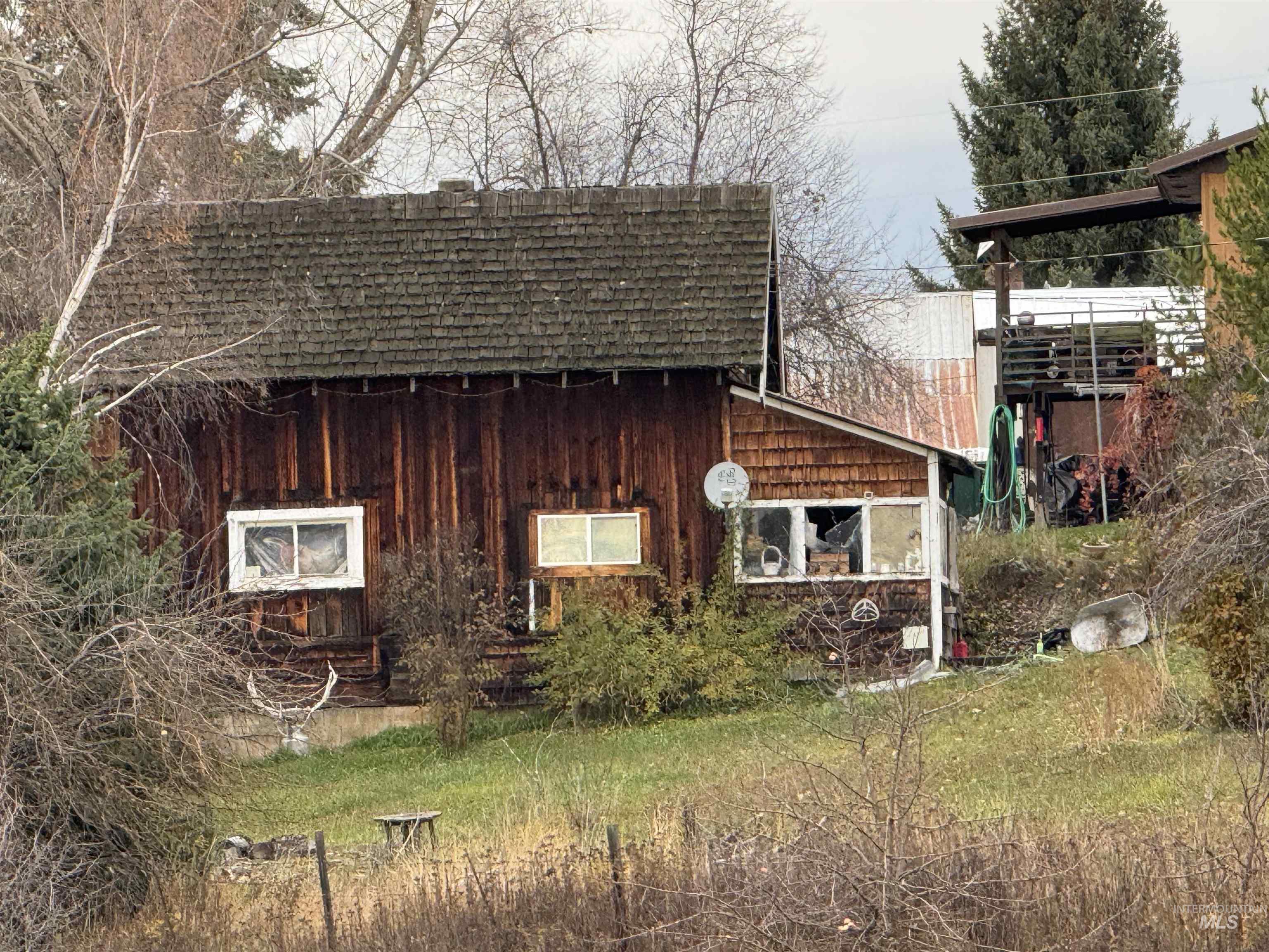 View of home's exterior