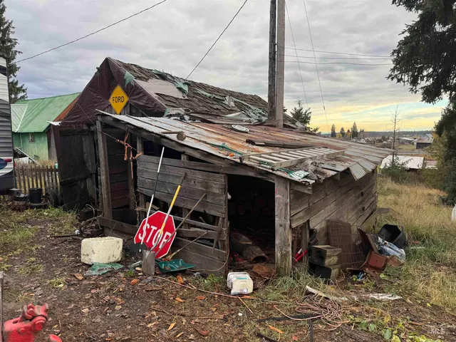 $79,000 | 211 Ford Street, Weippe, ID 83553