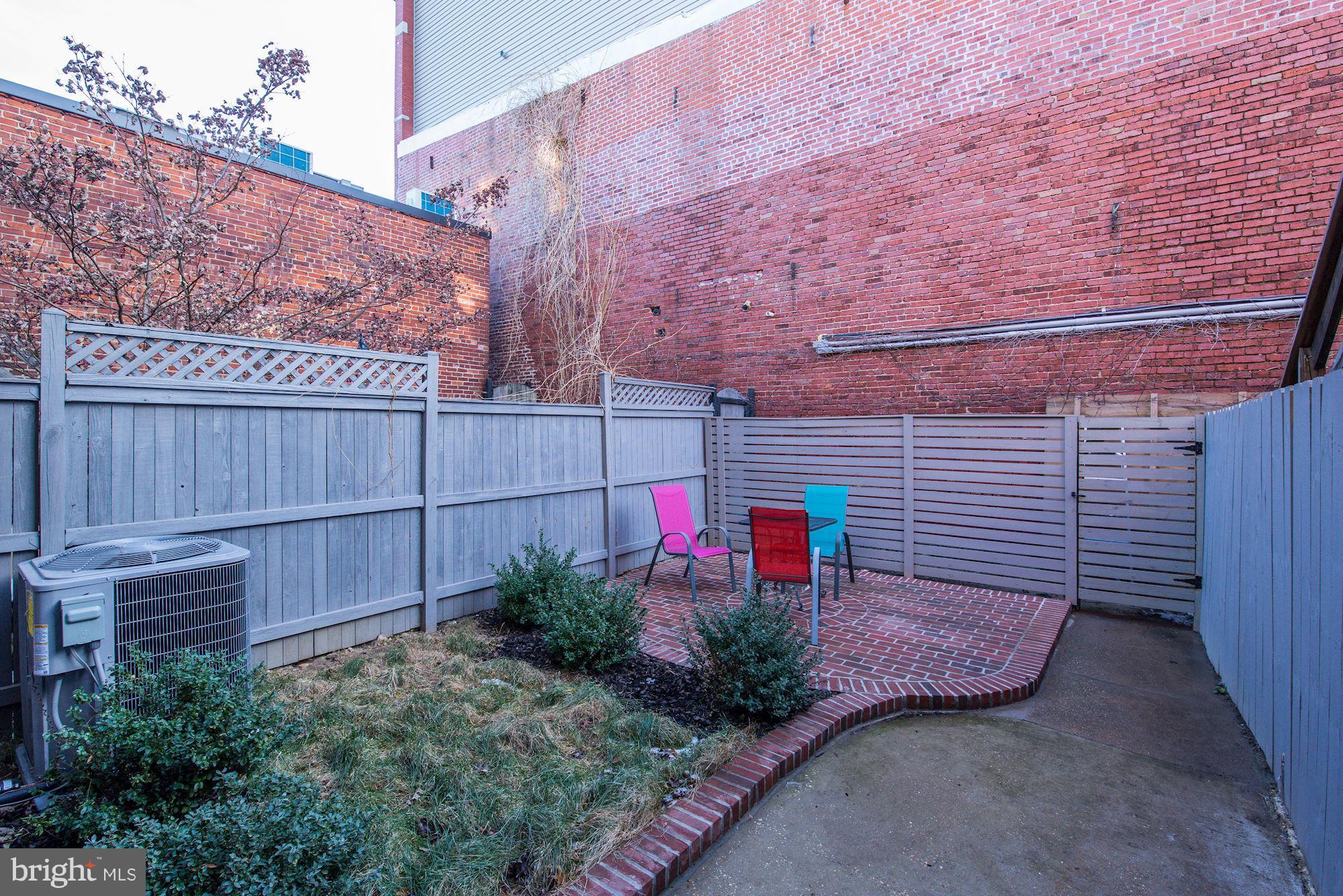 6 R Street Northwest, Unit 1 Washington, DC 20001 - Photo 24 of 27 Exterior (Rear)